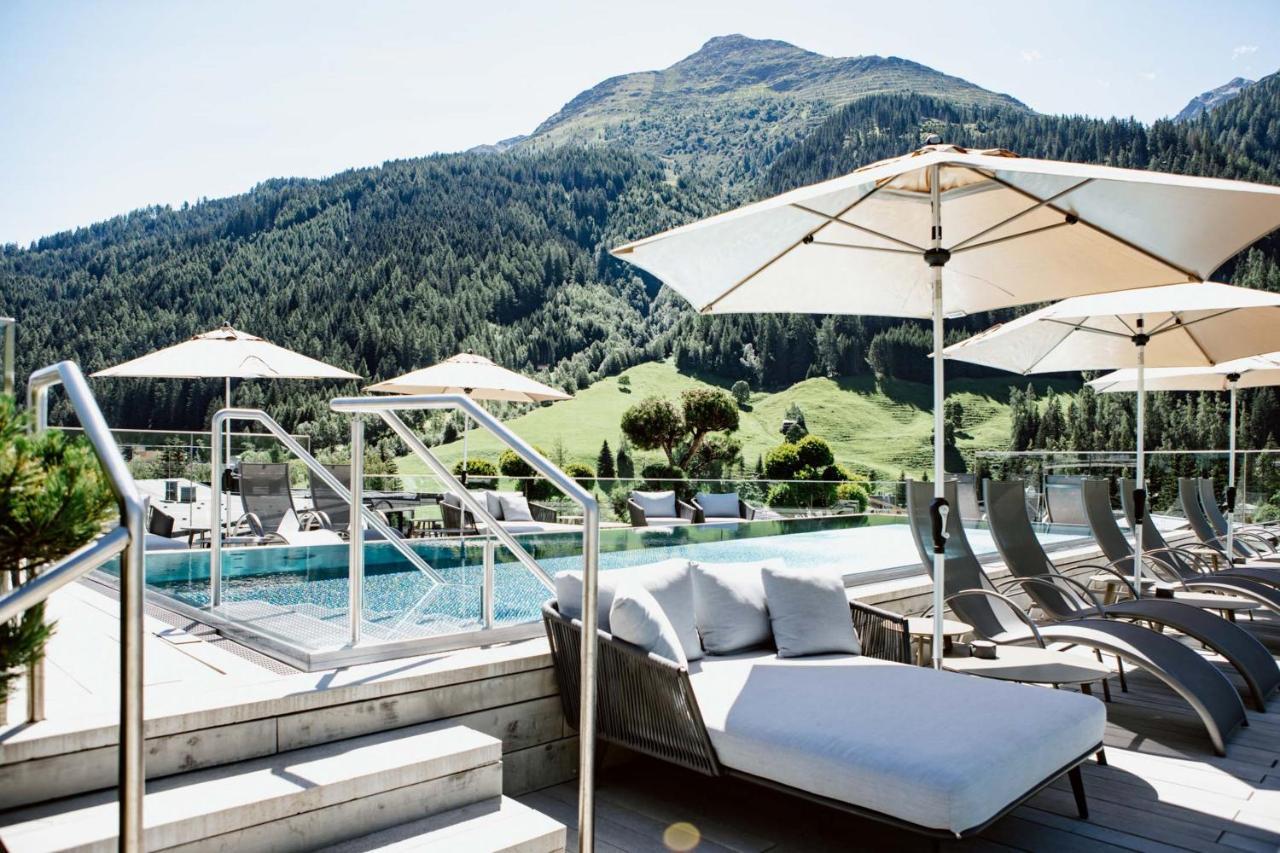 Hotel Arlmont 4 Stern Superior Sankt Anton am Arlberg Dış mekan fotoğraf