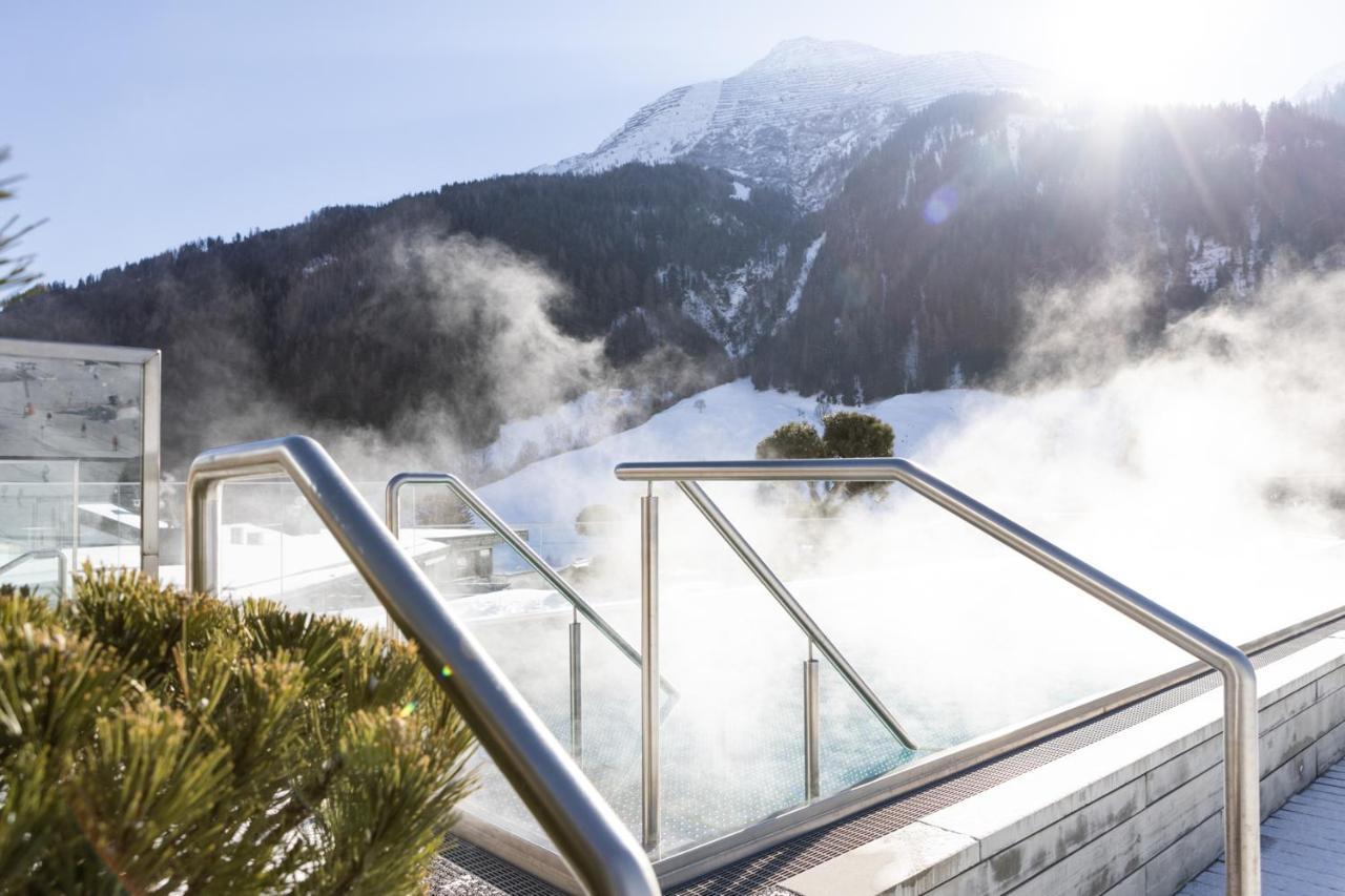 Hotel Arlmont 4 Stern Superior Sankt Anton am Arlberg Dış mekan fotoğraf