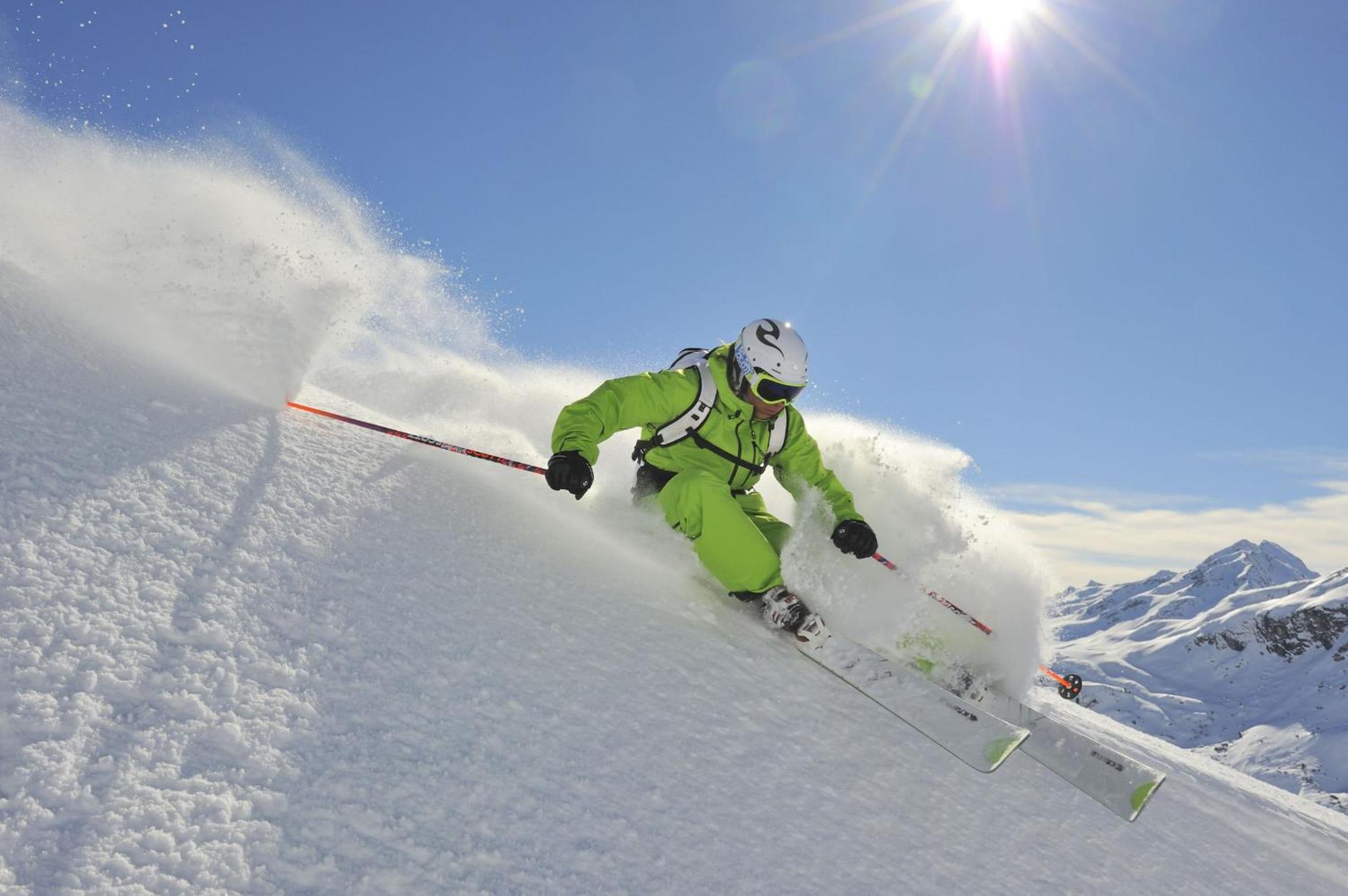 Hotel Arlmont 4 Stern Superior Sankt Anton am Arlberg Dış mekan fotoğraf